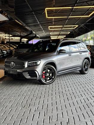 MERCEDES-BENZ GLB 220 2.0 MHEV AMG LINE 4MATIC 8G-DCT MERCEDES-BENZ GLB 220 2.0 MHEV AMG LINE 4MATIC 8G-DCT